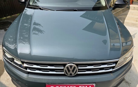 Volkswagen Tiguan II, 2019 год, 2 240 000 рублей, 11 фотография