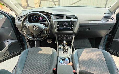 Volkswagen Tiguan II, 2019 год, 2 240 000 рублей, 26 фотография