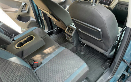 Volkswagen Tiguan II, 2019 год, 2 240 000 рублей, 32 фотография