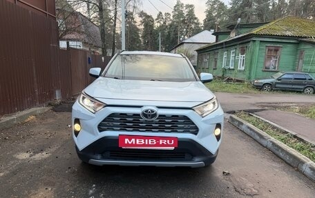 Toyota RAV4, 2021 год, 3 650 000 рублей, 12 фотография