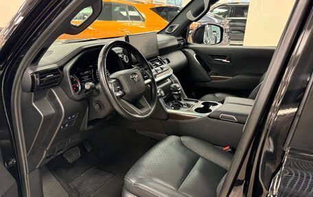 Toyota Land Cruiser, 2022 год, 11 700 000 рублей, 9 фотография