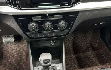 Skoda Kamiq I, 2022 год, 1 664 000 рублей, 13 фотография