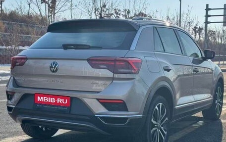 Volkswagen T-Roc I, 2021 год, 1 690 000 рублей, 5 фотография