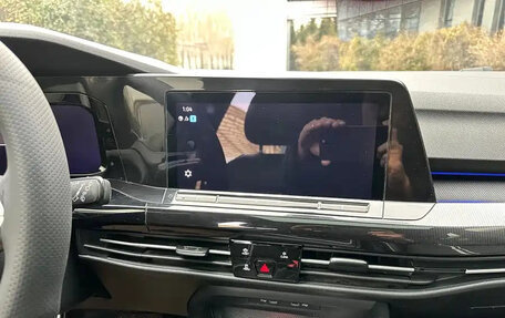 Volkswagen Golf VIII, 2022 год, 2 270 000 рублей, 9 фотография