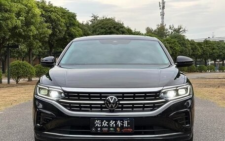 Volkswagen Passat B8 рестайлинг, 2024 год, 3 810 000 рублей, 2 фотография