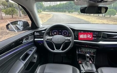 Volkswagen Passat B8 рестайлинг, 2024 год, 3 810 000 рублей, 9 фотография
