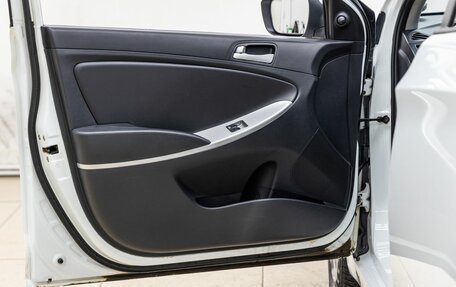 Hyundai Solaris II рестайлинг, 2012 год, 798 000 рублей, 23 фотография