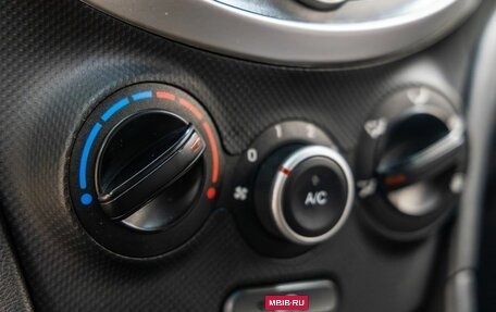 Hyundai Solaris II рестайлинг, 2012 год, 798 000 рублей, 30 фотография