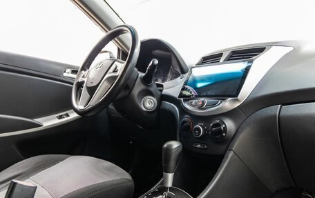 Hyundai Solaris II рестайлинг, 2012 год, 798 000 рублей, 34 фотография