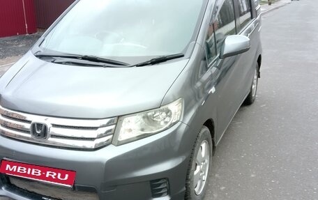 Honda Freed I, 2010 год, 870 000 рублей, 6 фотография