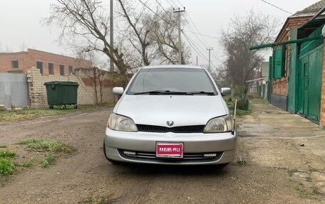 Toyota Platz, 2000 год, 380 000 рублей, 1 фотография