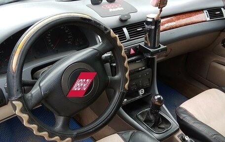 Audi A6, 1998 год, 270 000 рублей, 13 фотография