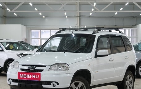 Chevrolet Niva I рестайлинг, 2015 год, 719 000 рублей, 4 фотография