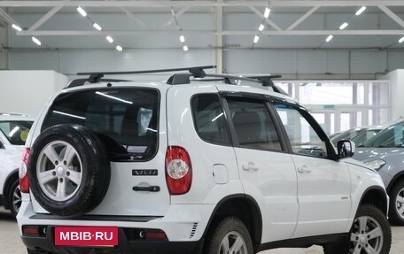 Chevrolet Niva I рестайлинг, 2015 год, 719 000 рублей, 7 фотография