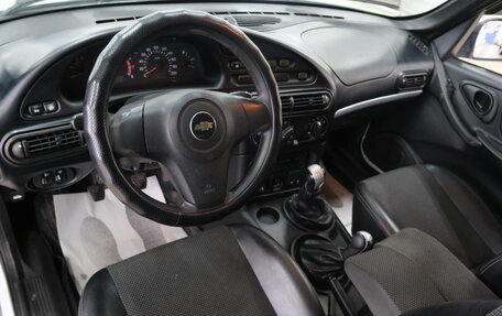 Chevrolet Niva I рестайлинг, 2015 год, 719 000 рублей, 11 фотография