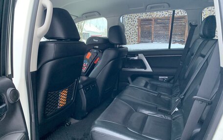 Toyota Land Cruiser 200, 2014 год, 3 850 000 рублей, 10 фотография