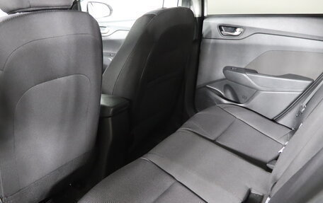 Hyundai Solaris II рестайлинг, 2019 год, 1 199 990 рублей, 21 фотография