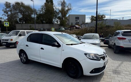 Renault Logan II, 2015 год, 450 000 рублей, 3 фотография