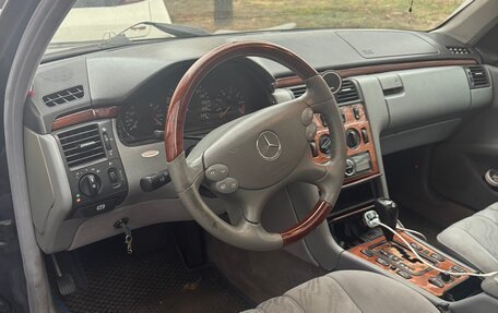 Mercedes-Benz E-Класс, 1998 год, 420 000 рублей, 5 фотография