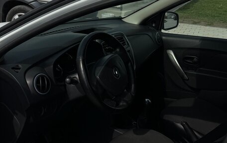 Renault Logan II, 2015 год, 450 000 рублей, 8 фотография