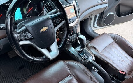 Chevrolet Cruze II, 2013 год, 800 000 рублей, 11 фотография