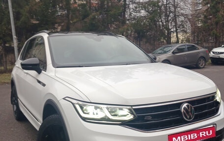 Volkswagen Tiguan II, 2021 год, 4 100 000 рублей, 2 фотография