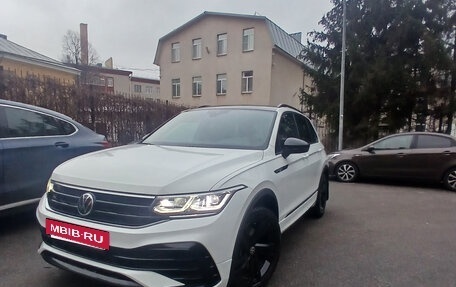 Volkswagen Tiguan II, 2021 год, 4 100 000 рублей, 3 фотография