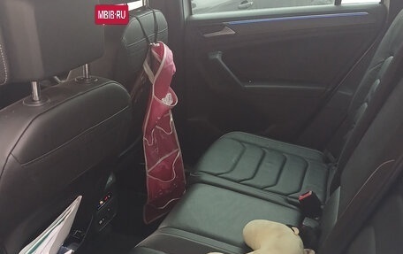 Volkswagen Tiguan II, 2021 год, 4 100 000 рублей, 7 фотография