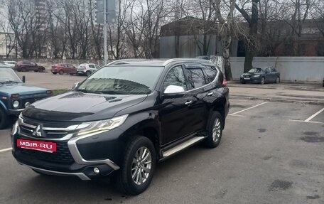 Mitsubishi Pajero Sport III рестайлинг, 2018 год, 2 000 000 рублей, 2 фотография