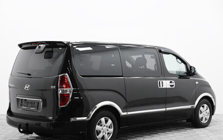 Hyundai Grand Starex Grand Starex I рестайлинг 2, 2012 год, 1 630 000 рублей, 2 фотография