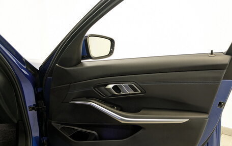 BMW 3 серия, 2020 год, 4 600 000 рублей, 24 фотография
