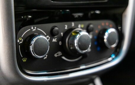 Renault Duster I рестайлинг, 2013 год, 898 000 рублей, 25 фотография