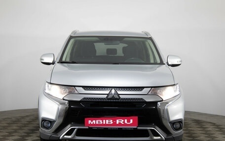 Mitsubishi Outlander III рестайлинг 3, 2019 год, 1 849 000 рублей, 2 фотография