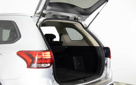 Mitsubishi Outlander III рестайлинг 3, 2019 год, 1 849 000 рублей, 19 фотография