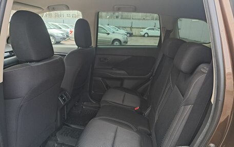 Mitsubishi Outlander III рестайлинг 3, 2021 год, 2 644 000 рублей, 15 фотография