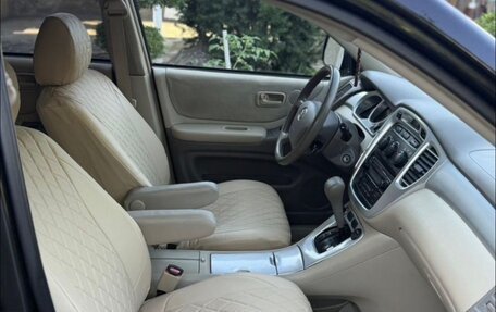 Toyota Highlander III, 2004 год, 1 170 000 рублей, 8 фотография