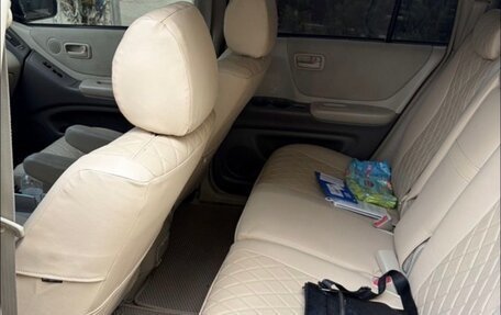 Toyota Highlander III, 2004 год, 1 170 000 рублей, 7 фотография