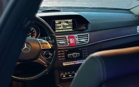 Mercedes-Benz E-Класс, 2014 год, 2 100 000 рублей, 3 фотография