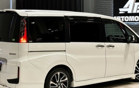 Honda Stepwgn IV, 2015 год, 1 997 000 рублей, 5 фотография