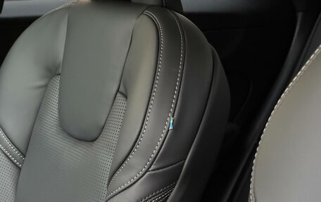 Volvo XC60 II, 2025 год, 9 990 000 рублей, 13 фотография