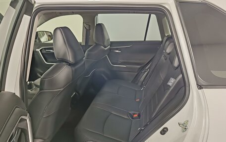 Toyota RAV4, 2025 год, 6 590 000 рублей, 23 фотография