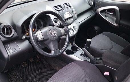 Toyota RAV4, 2006 год, 1 100 000 рублей, 23 фотография