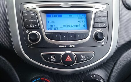 Hyundai Solaris II рестайлинг, 2012 год, 770 000 рублей, 6 фотография