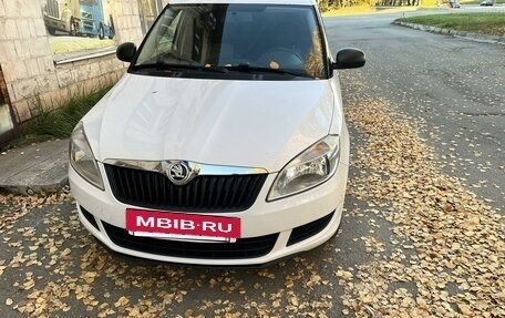 Skoda Fabia II, 2013 год, 600 000 рублей, 3 фотография
