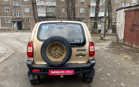 Chevrolet Niva I рестайлинг, 2004 год, 220 000 рублей, 4 фотография