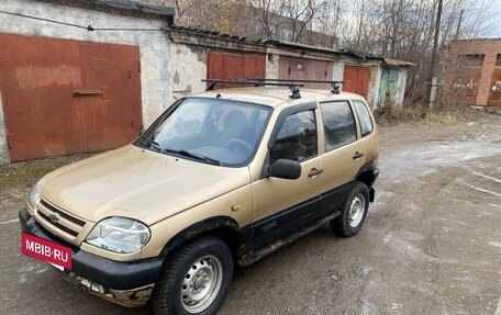 Chevrolet Niva I рестайлинг, 2004 год, 220 000 рублей, 6 фотография