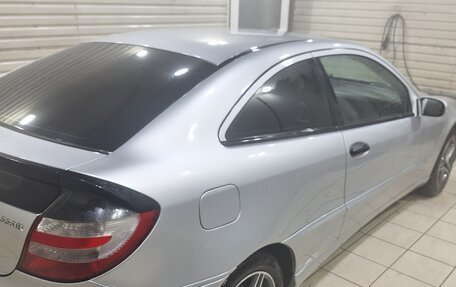 Mercedes-Benz C-Класс, 2005 год, 430 000 рублей, 1 фотография