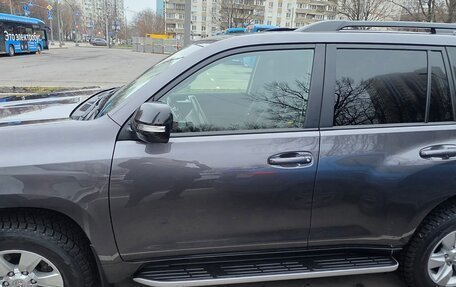 Toyota Land Cruiser Prado 150 рестайлинг 2, 2022 год, 8 750 000 рублей, 6 фотография