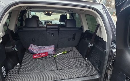 Toyota Land Cruiser Prado 150 рестайлинг 2, 2022 год, 8 750 000 рублей, 11 фотография