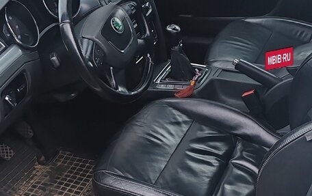 Skoda Superb III рестайлинг, 2008 год, 600 000 рублей, 5 фотография